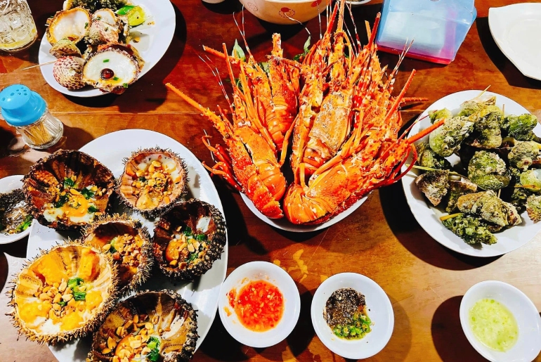 Quán ốc ven biển