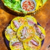 Bánh xèo hải sản